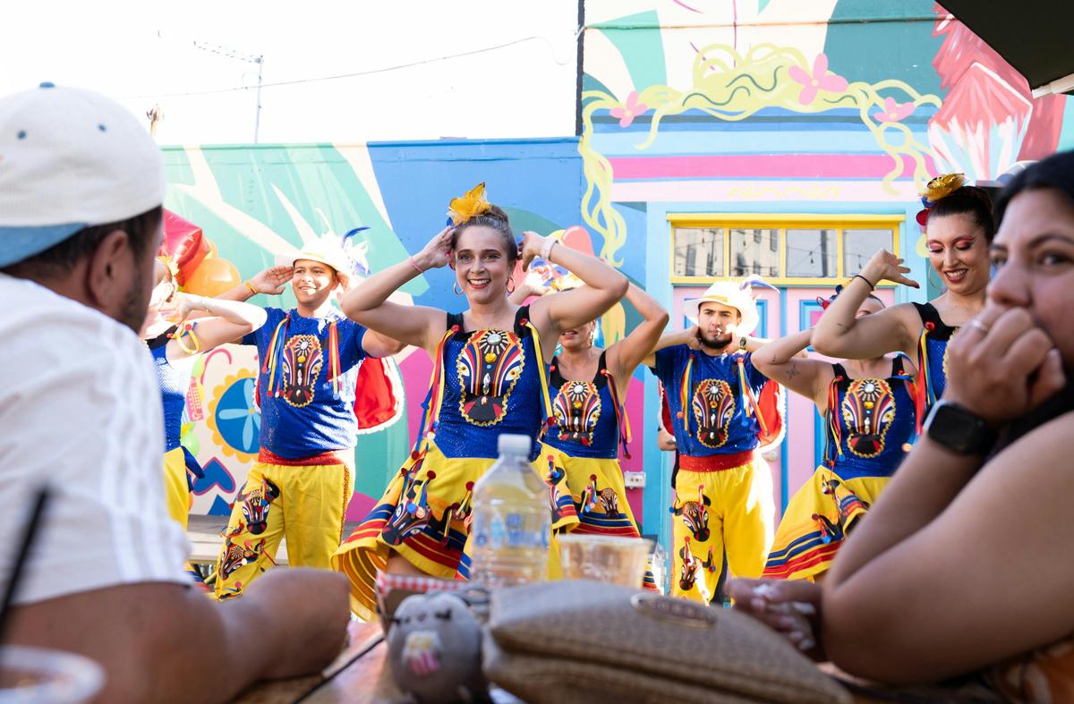 Colombian folkloric dancers performing live at La Esquina Latina.