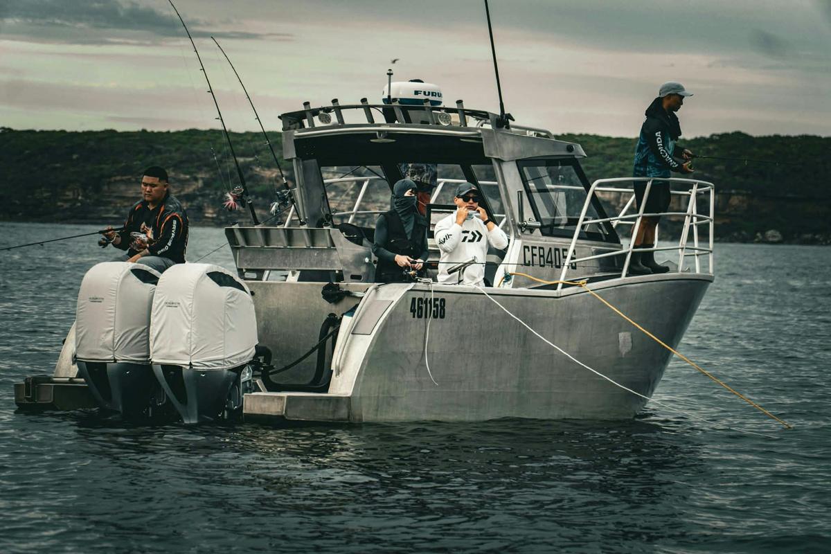 Reel Adventure Fishing - The 24 foot boat where your adventure begins. Up to four people in comfort