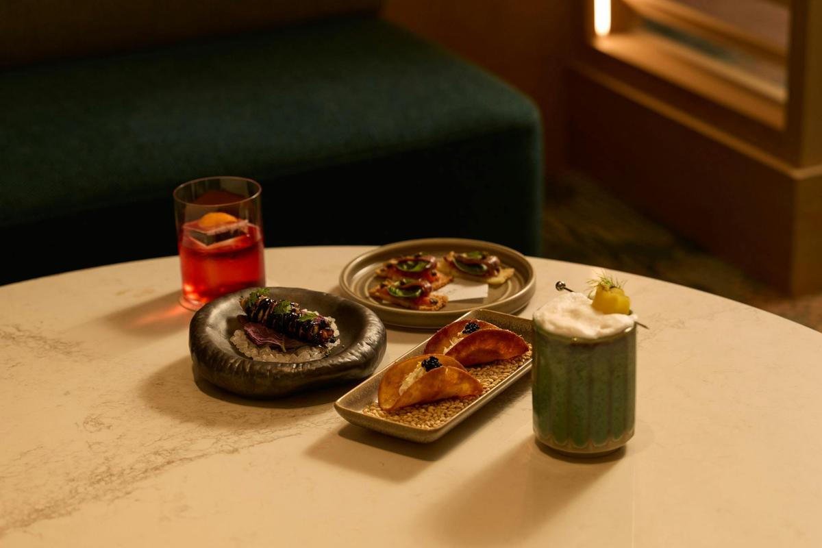 Sun Orchid Lounge