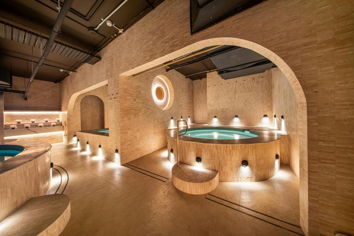 Private pool at LAN Bathhouse Fortitude Valley