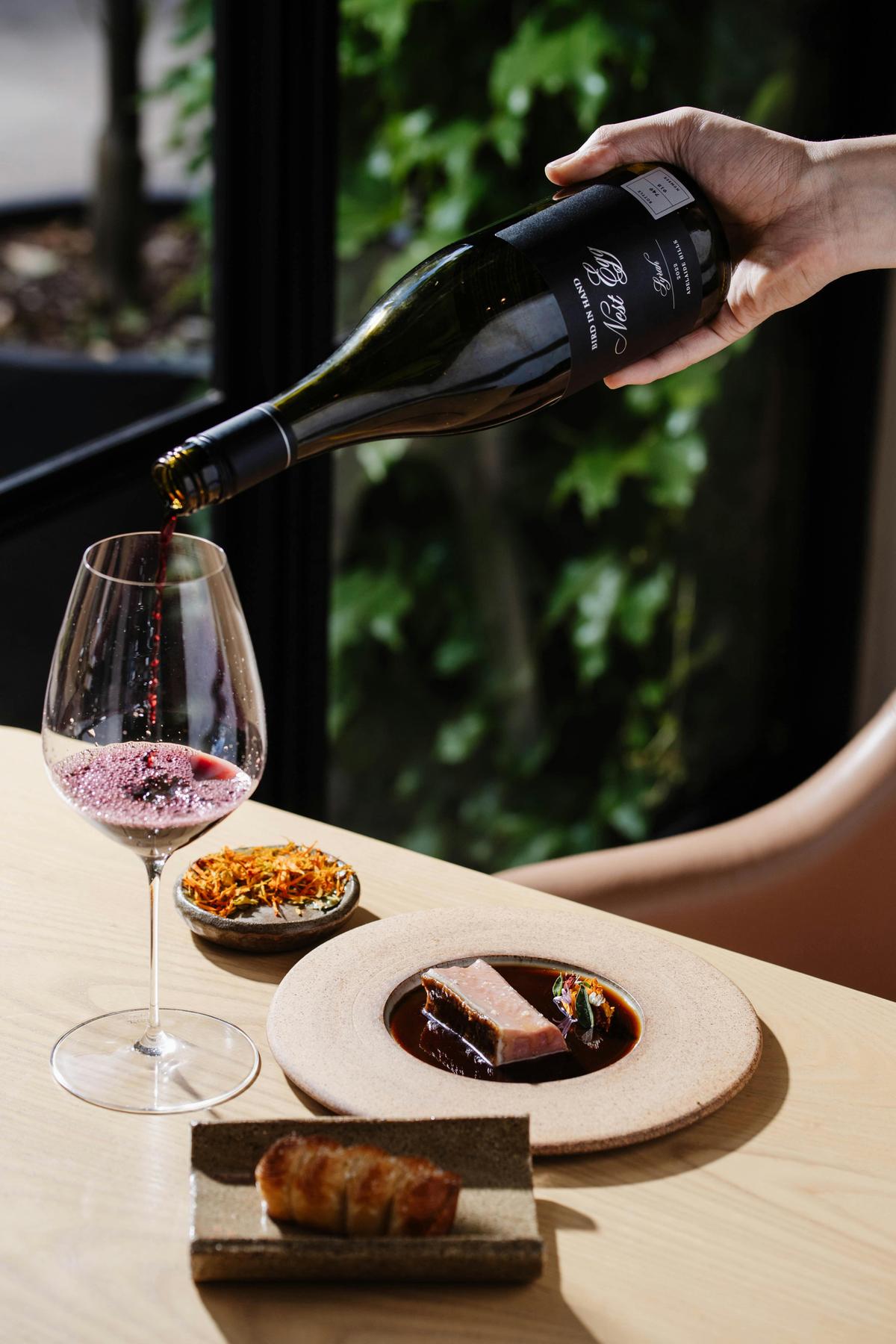 LVN Degustation and Wine Pairing