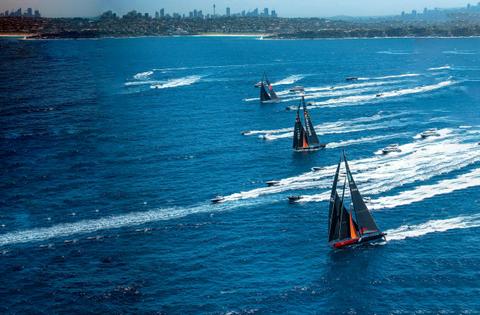 Boxing Day Sydney to Hobart Yacht Race Cruise towards Bondi