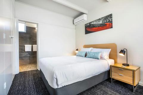 One Bedroom Apartment