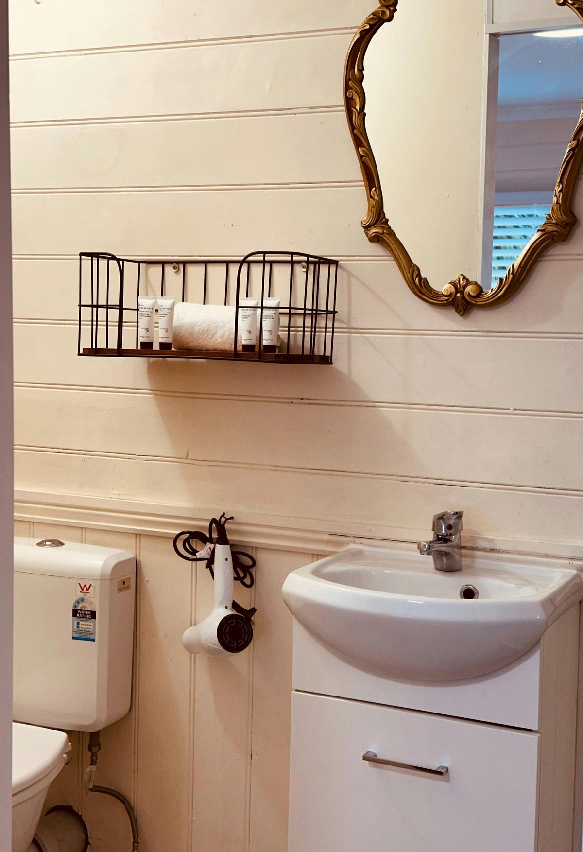 Superior Queen Room – Pet Friendly
