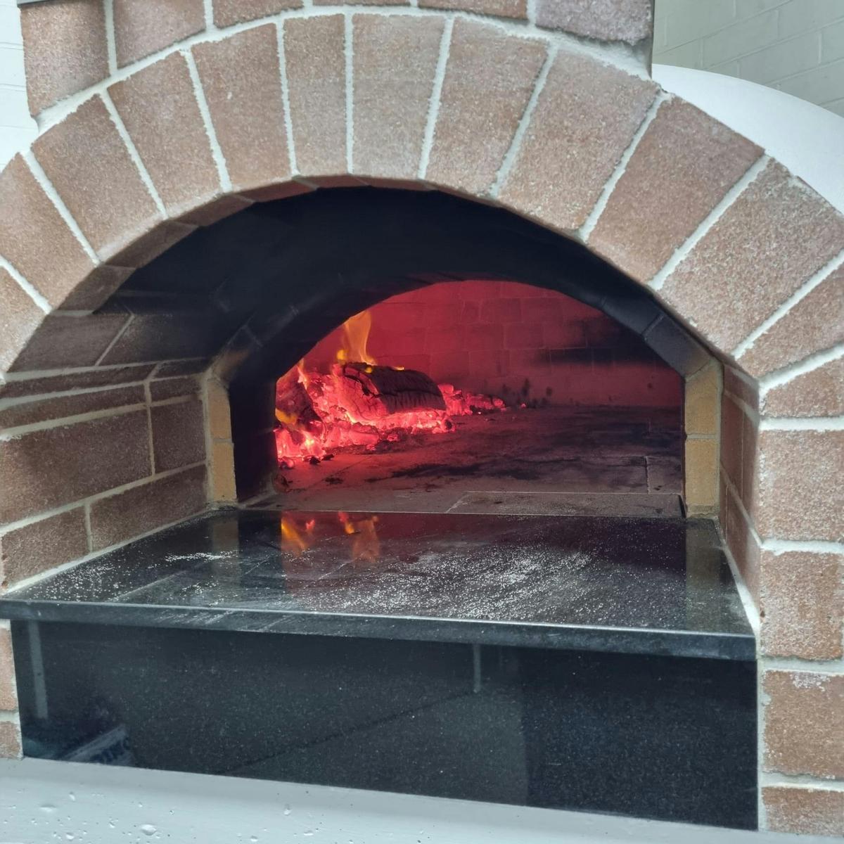 Wood Fired Pizza Oven