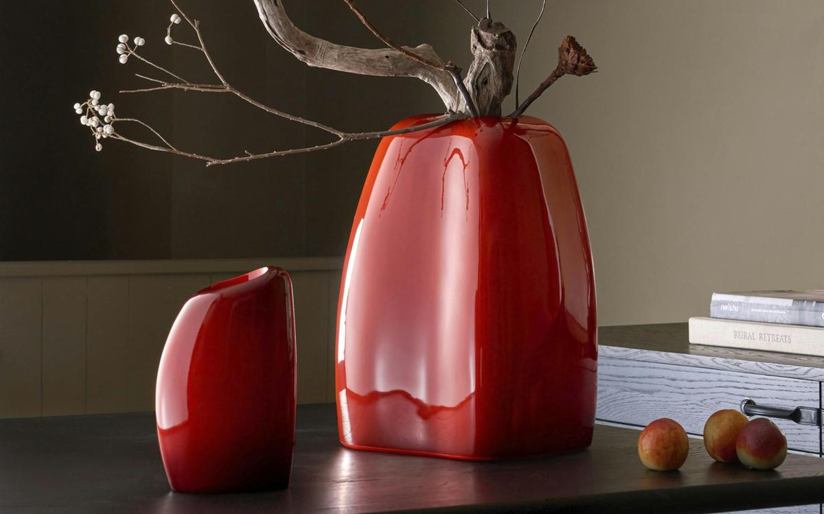 Hanoia vietnamese lacquer vase