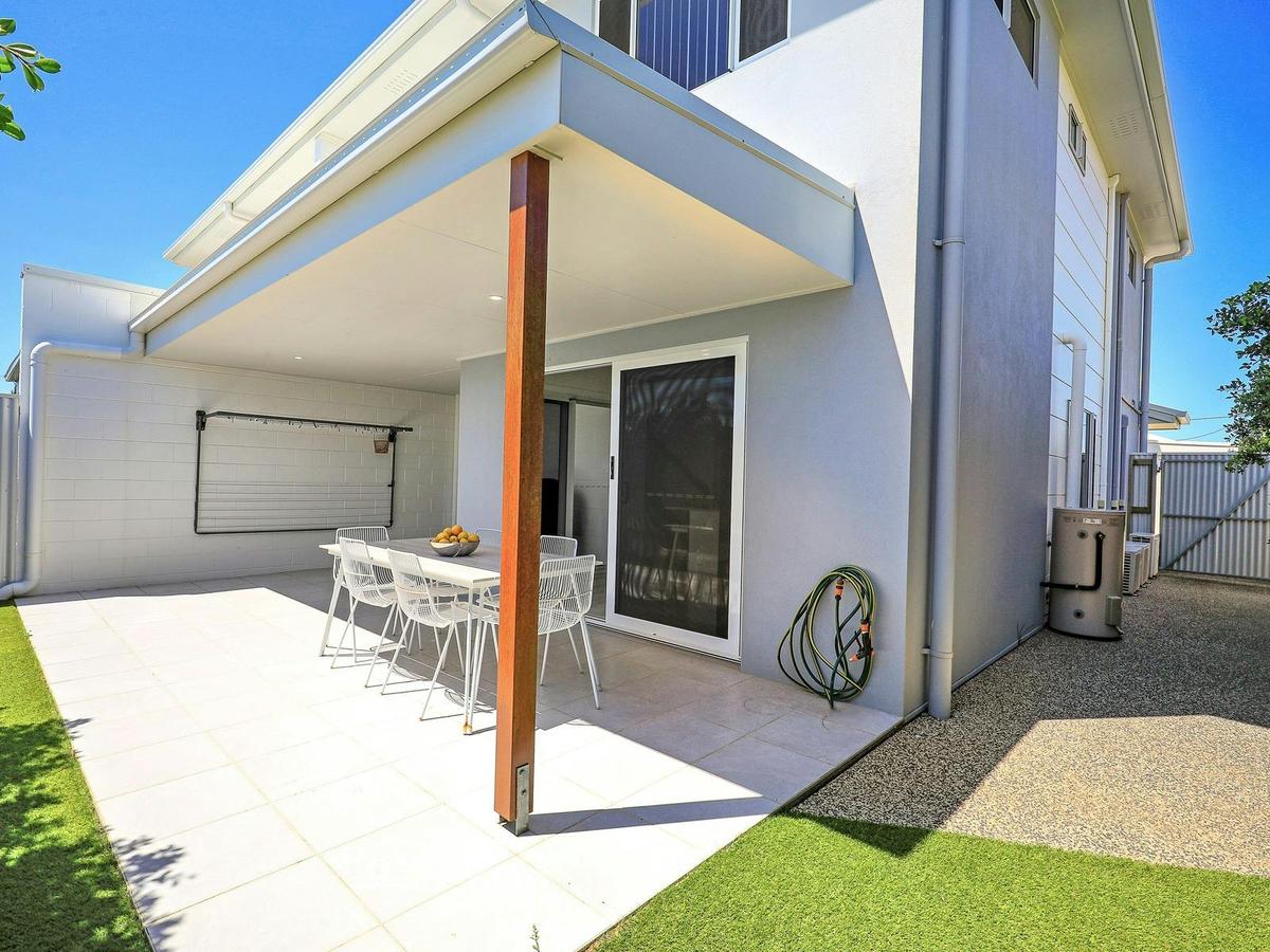 Bargara Holiday Rentals - The Other Place