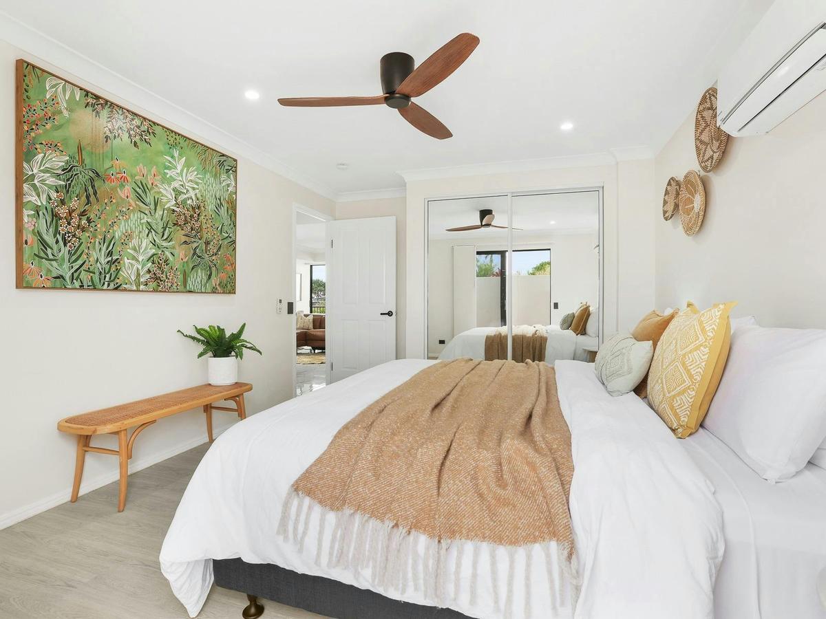 Bargara Holiday Rentals - Oceanfront Luxe 2BR