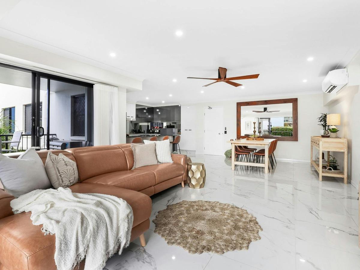 Bargara Holiday Rentals - Oceanfront Luxe 2BR