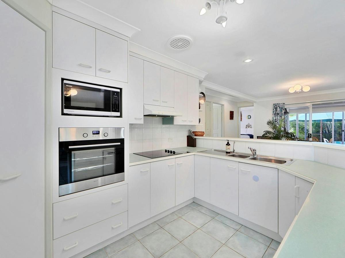 Bargara Holiday Rentals - Tranquil Tides
