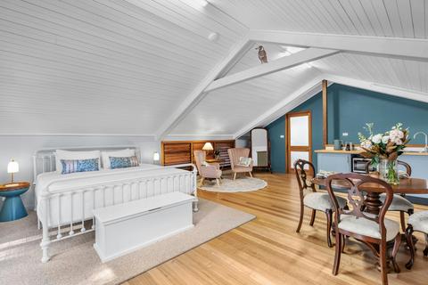 Magpie Loft