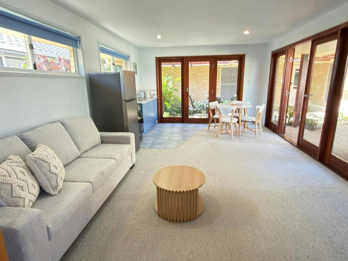 Bargara Holiday Rentals - Whale Song House