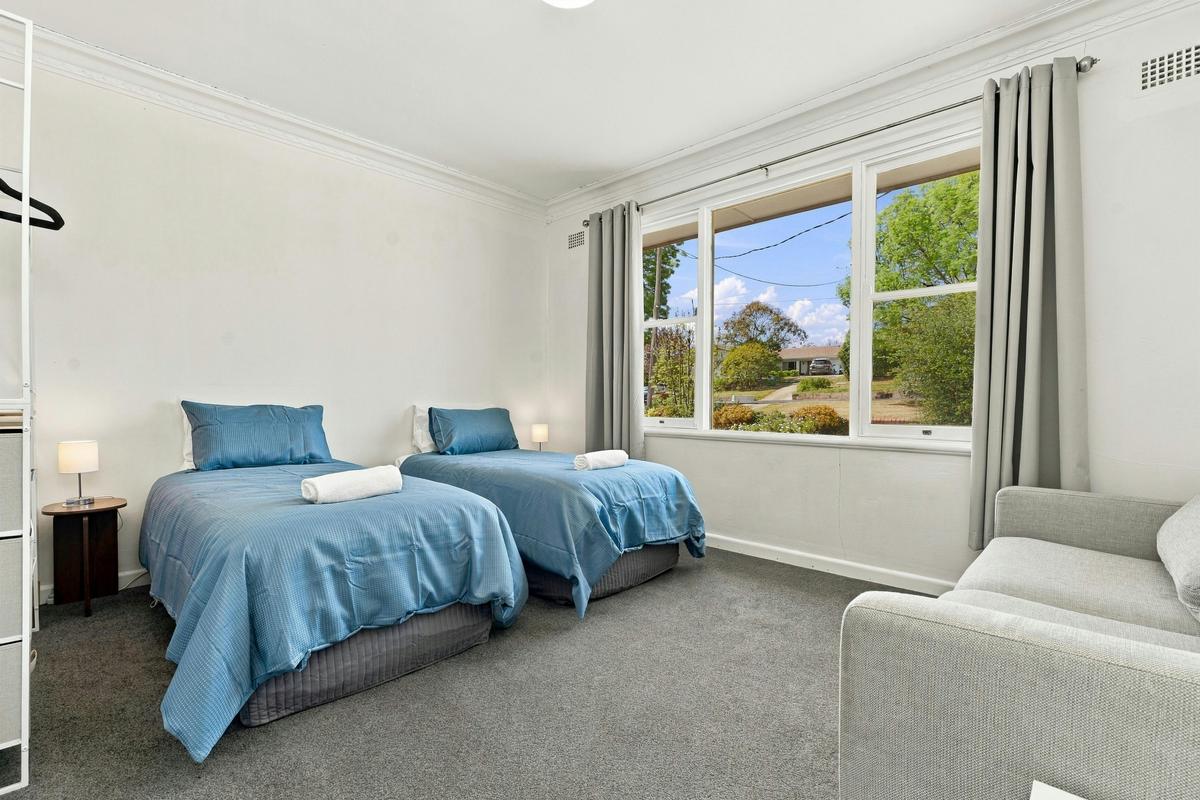 Single bedroom at Bathurst Family Home
