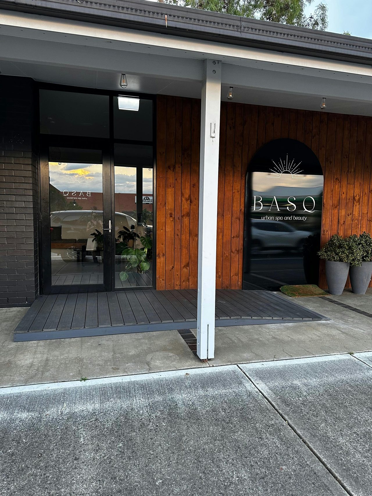Basq entrance