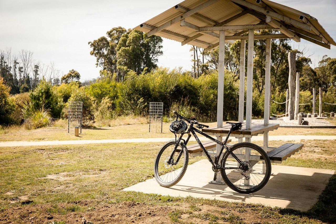 Picnic facilities, Wingello Campground
