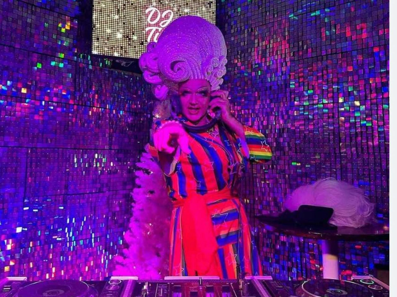 Drag DJs