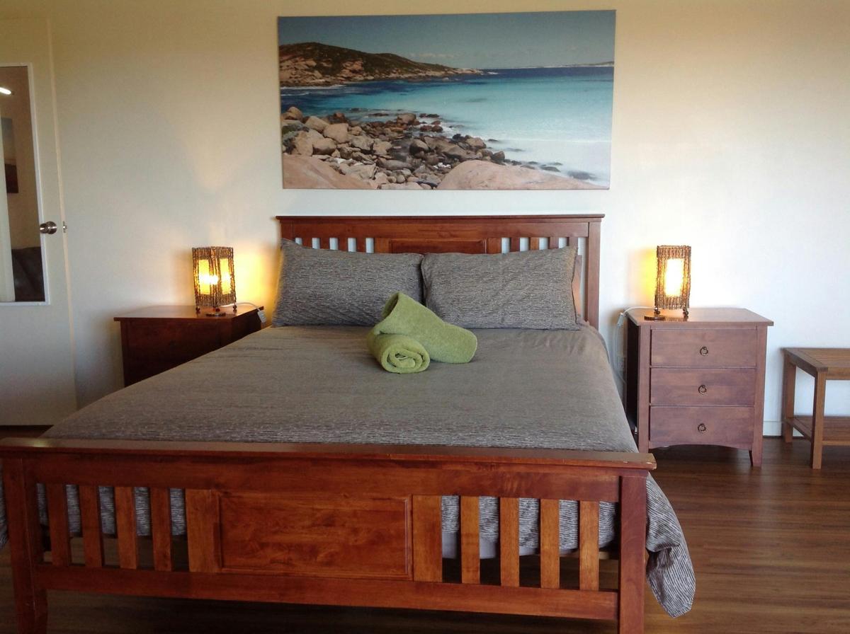 Queen Bed