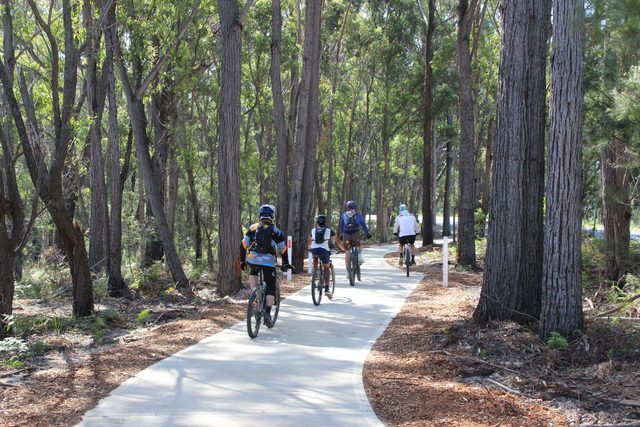 Yili-njili Cycle and Walkway
