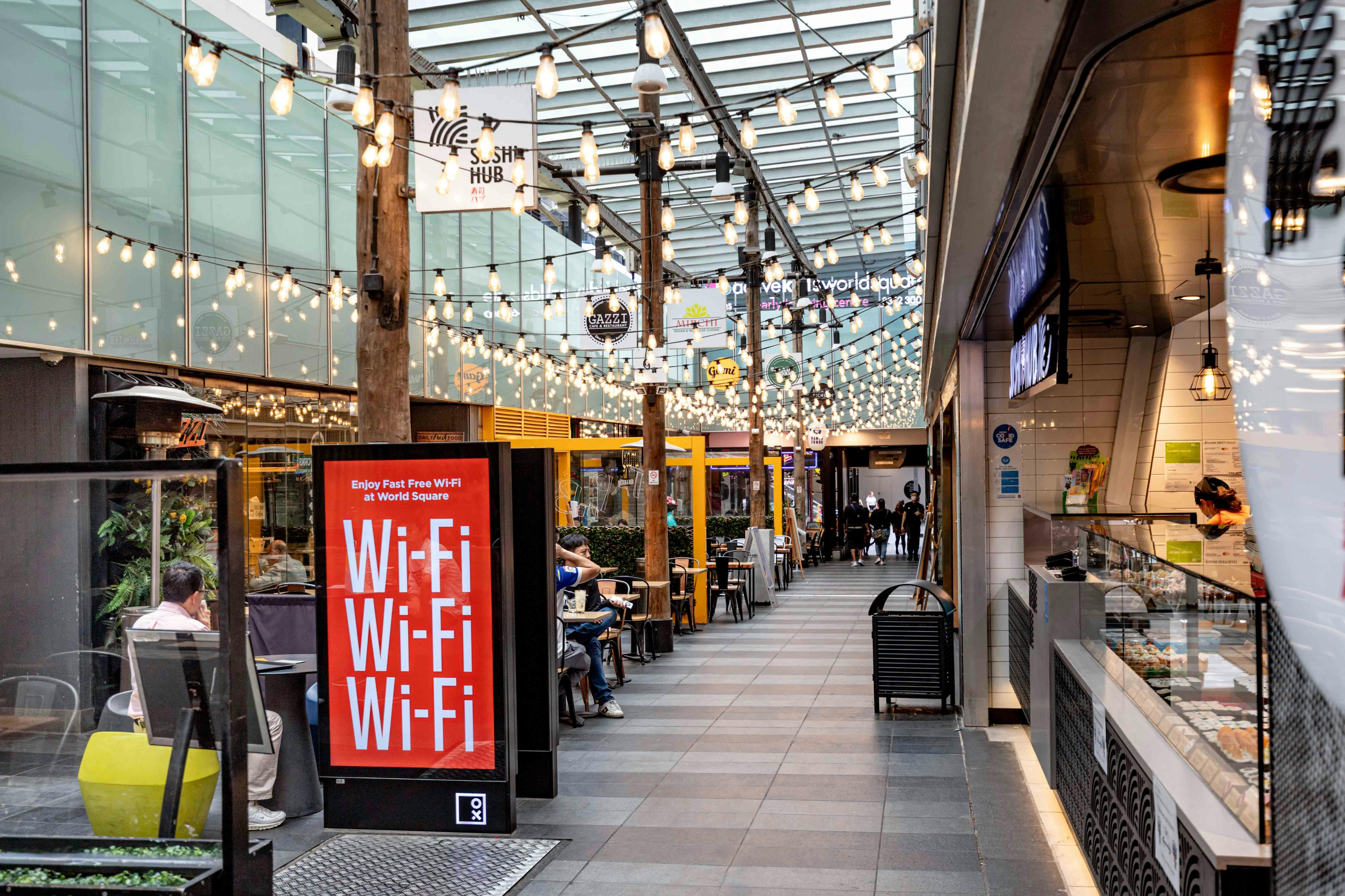 Liverpool Lane, World Square