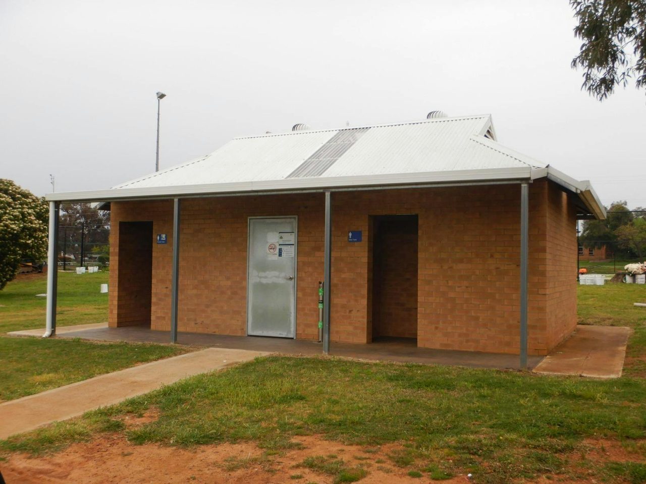Image of kiosk building