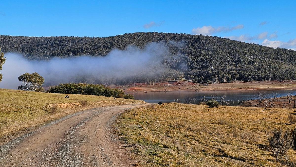 Anglers Reach Lake Eucumbene