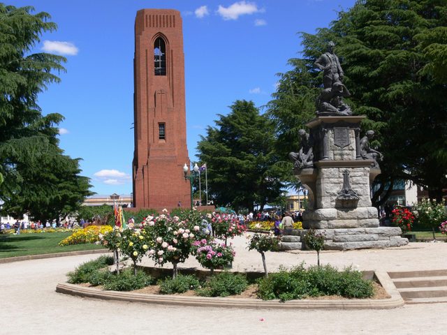 Bathurst War Memorial Carillon