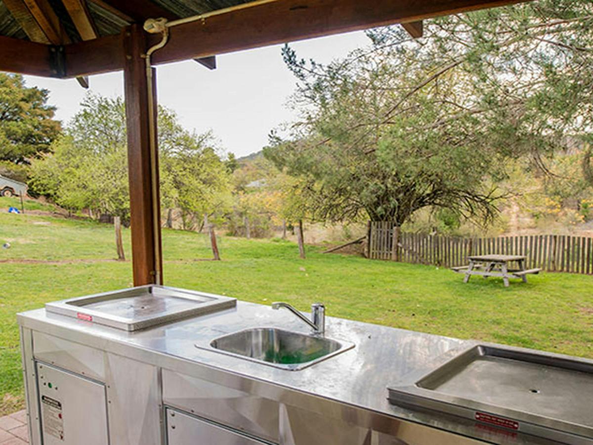 Bill Lyles Reserve picnic area, Hill End Historic Site. Photo: John Spencer