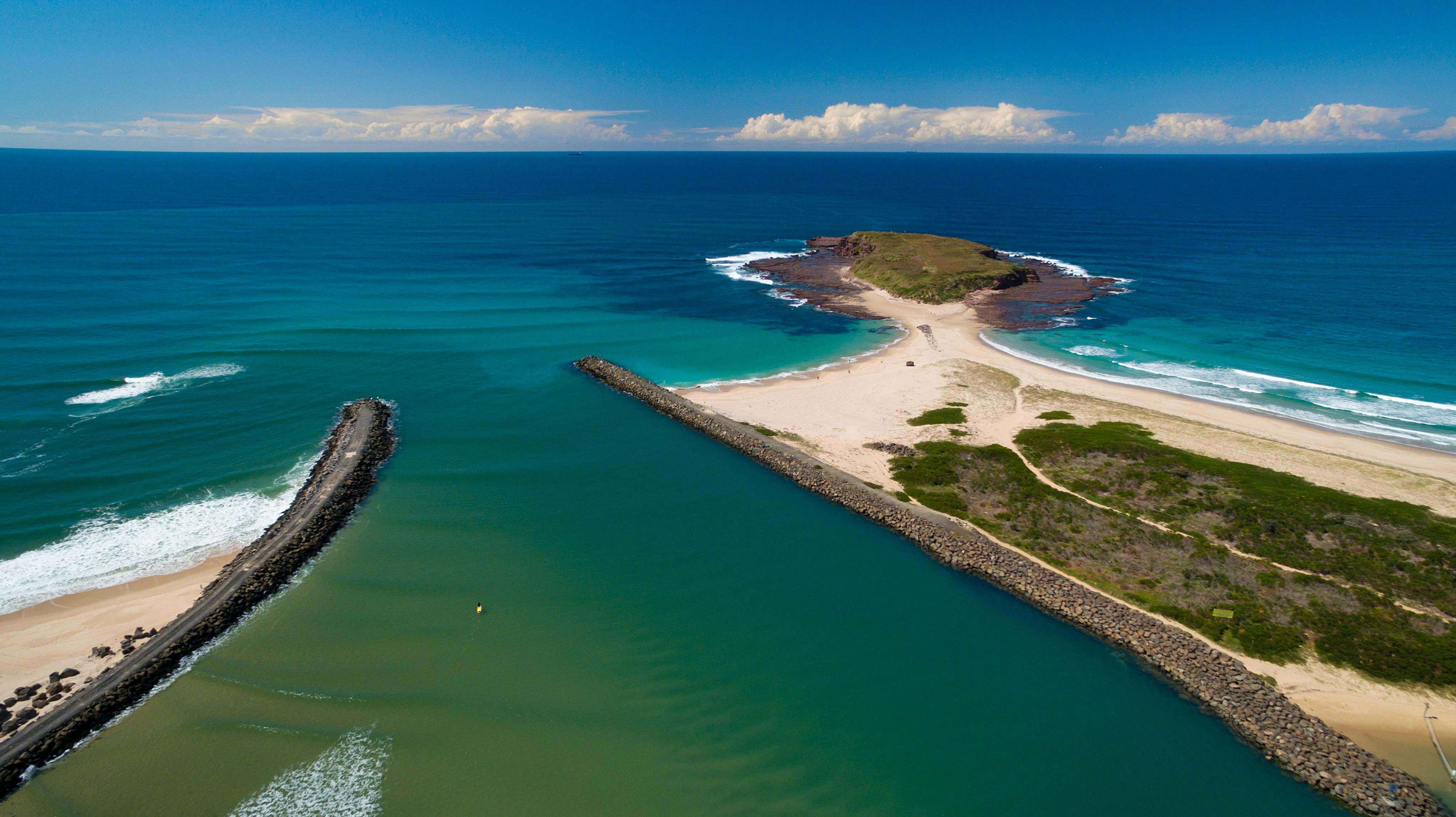 Entrance to Lake Illawarra & Windang Island