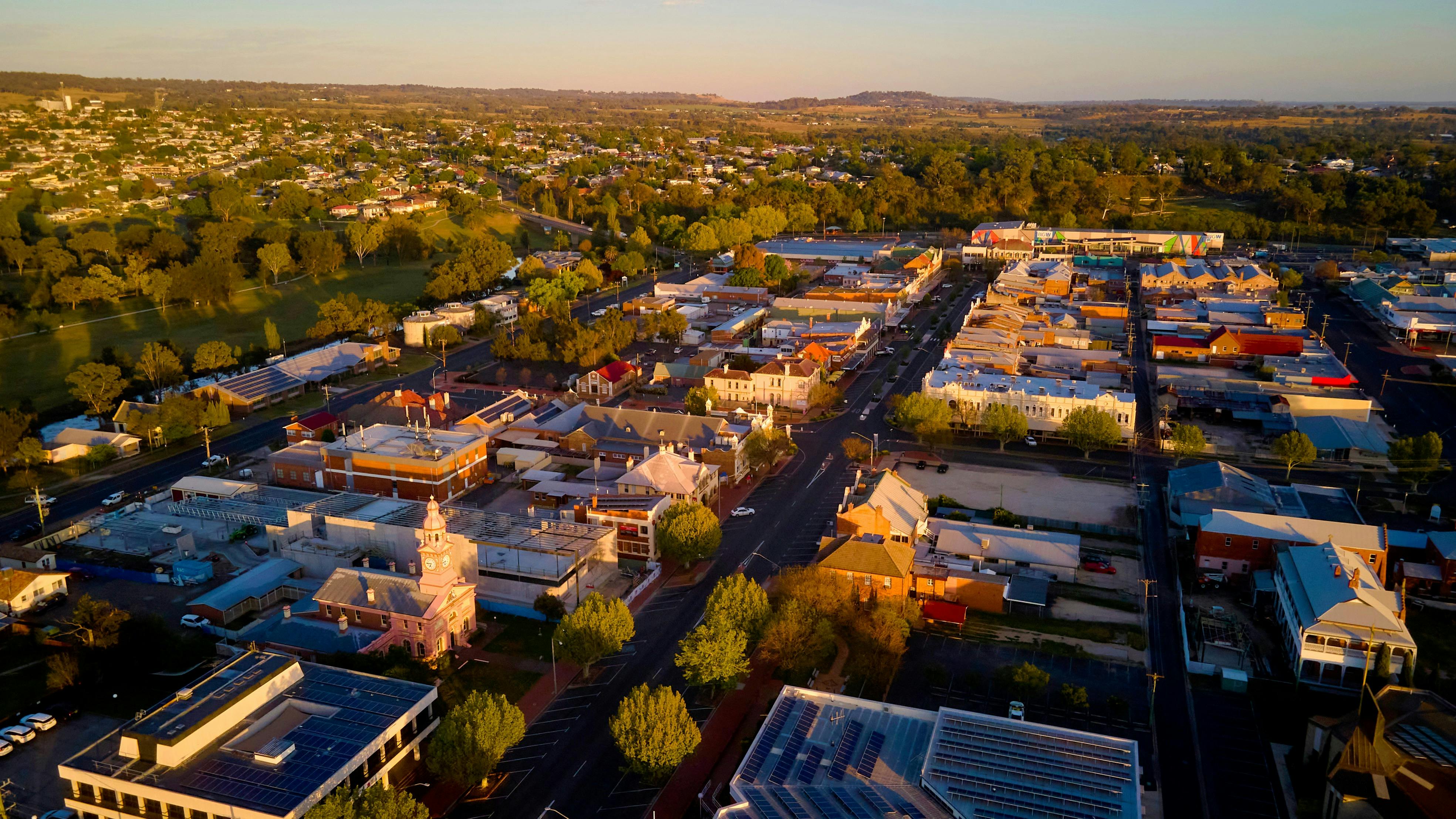 Aerial shot of Inverell CBD