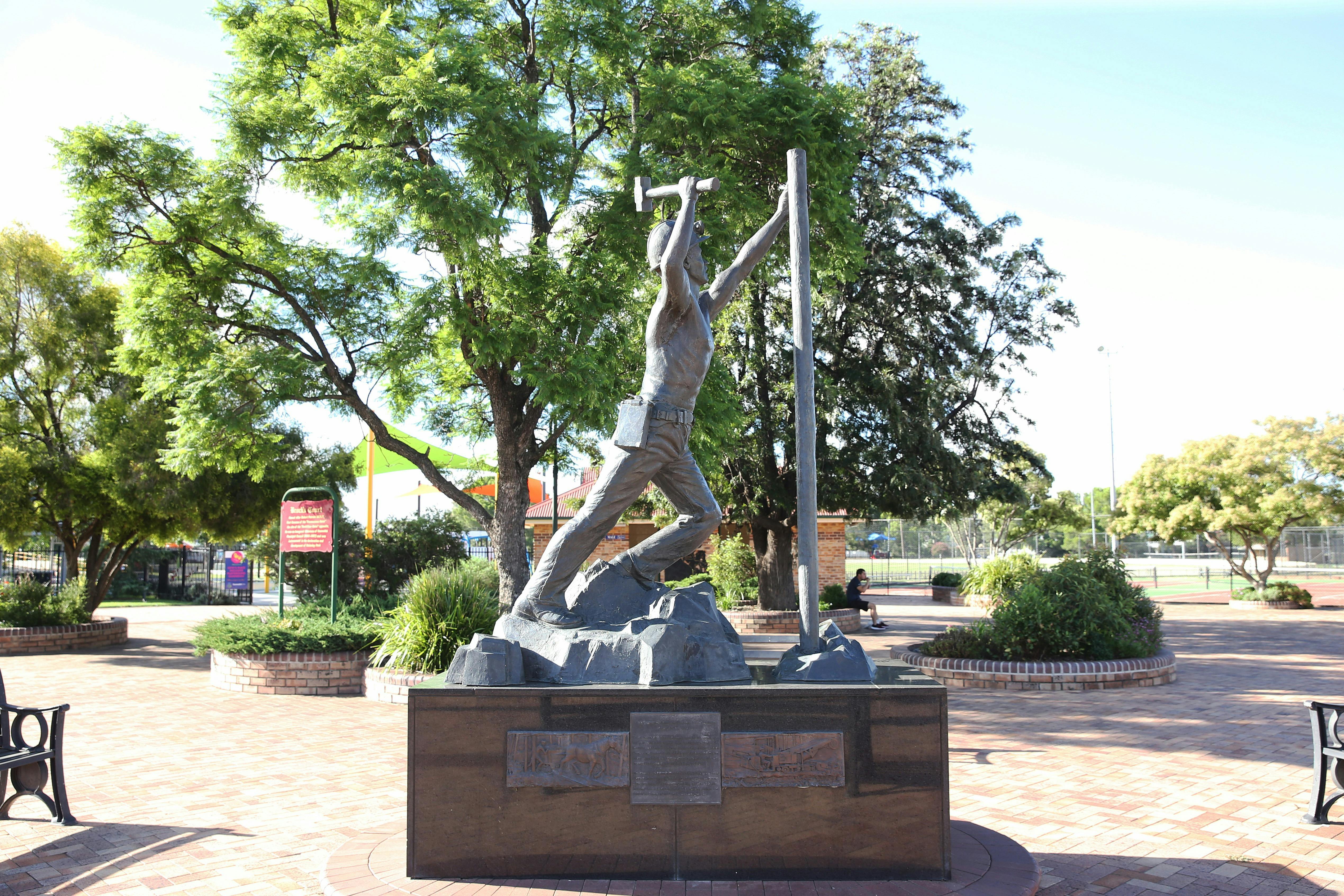 he Miners Memorial was erected to commemorate  lives lost in mining accidents