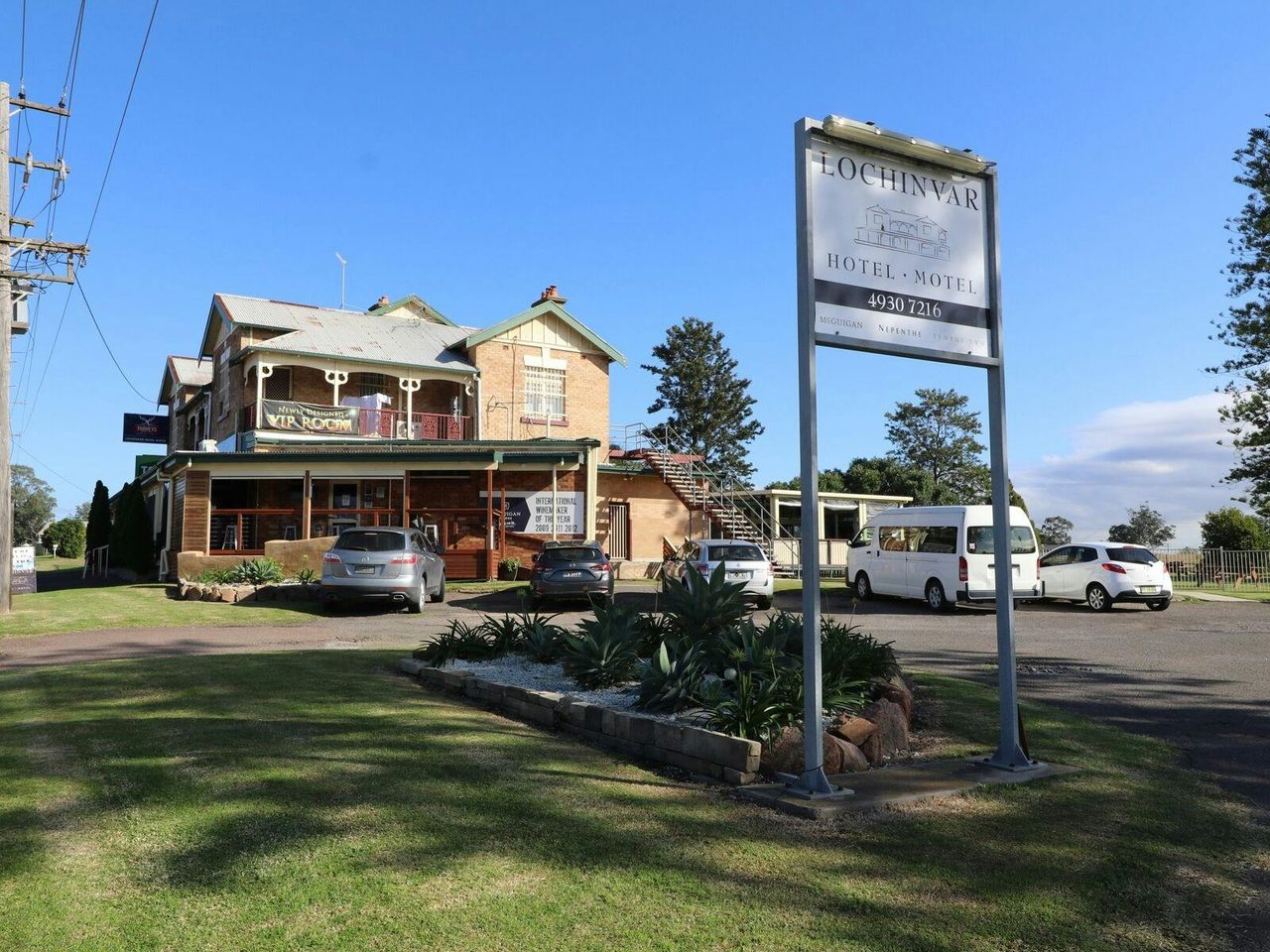 Lochinvar Hotel