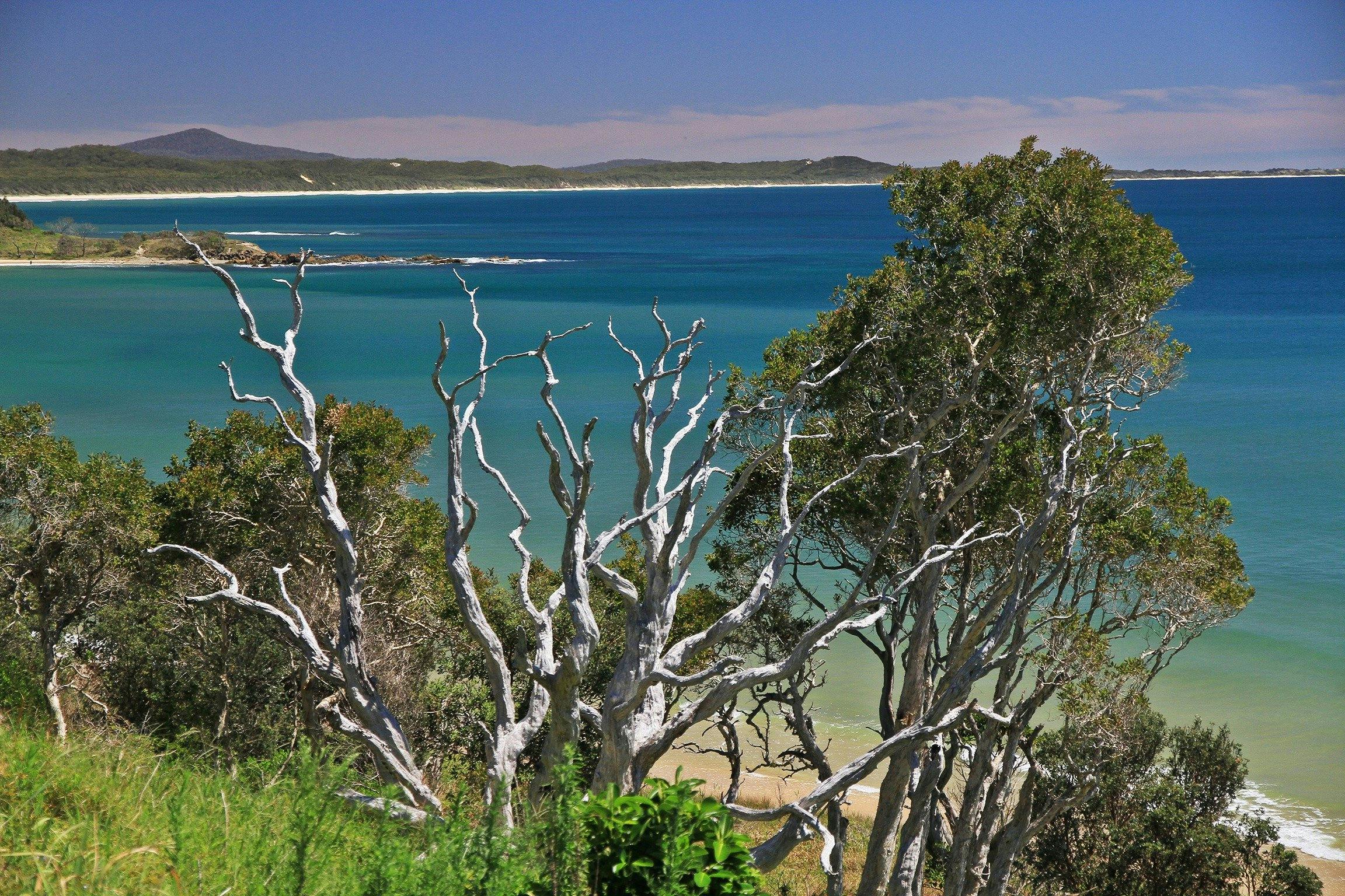 Aqua blues of Minnie Water