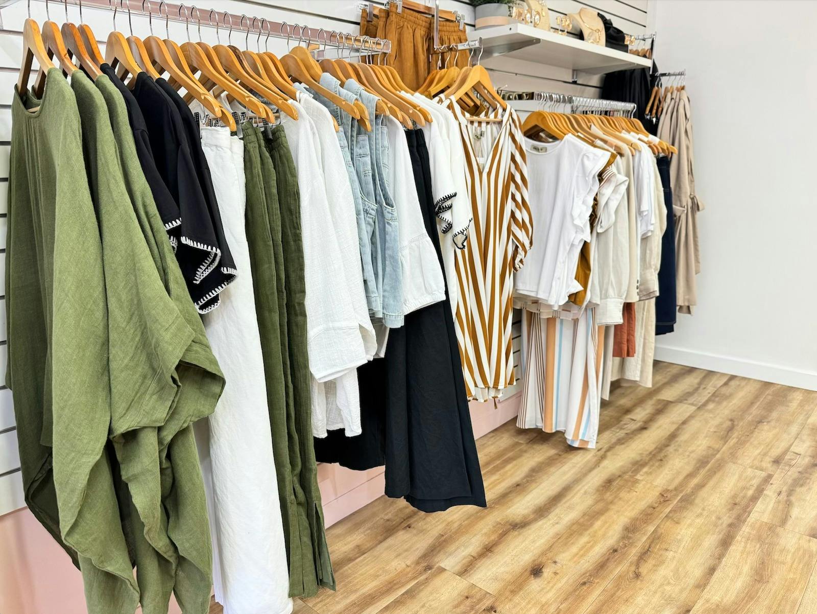 Bee Unique Clothing