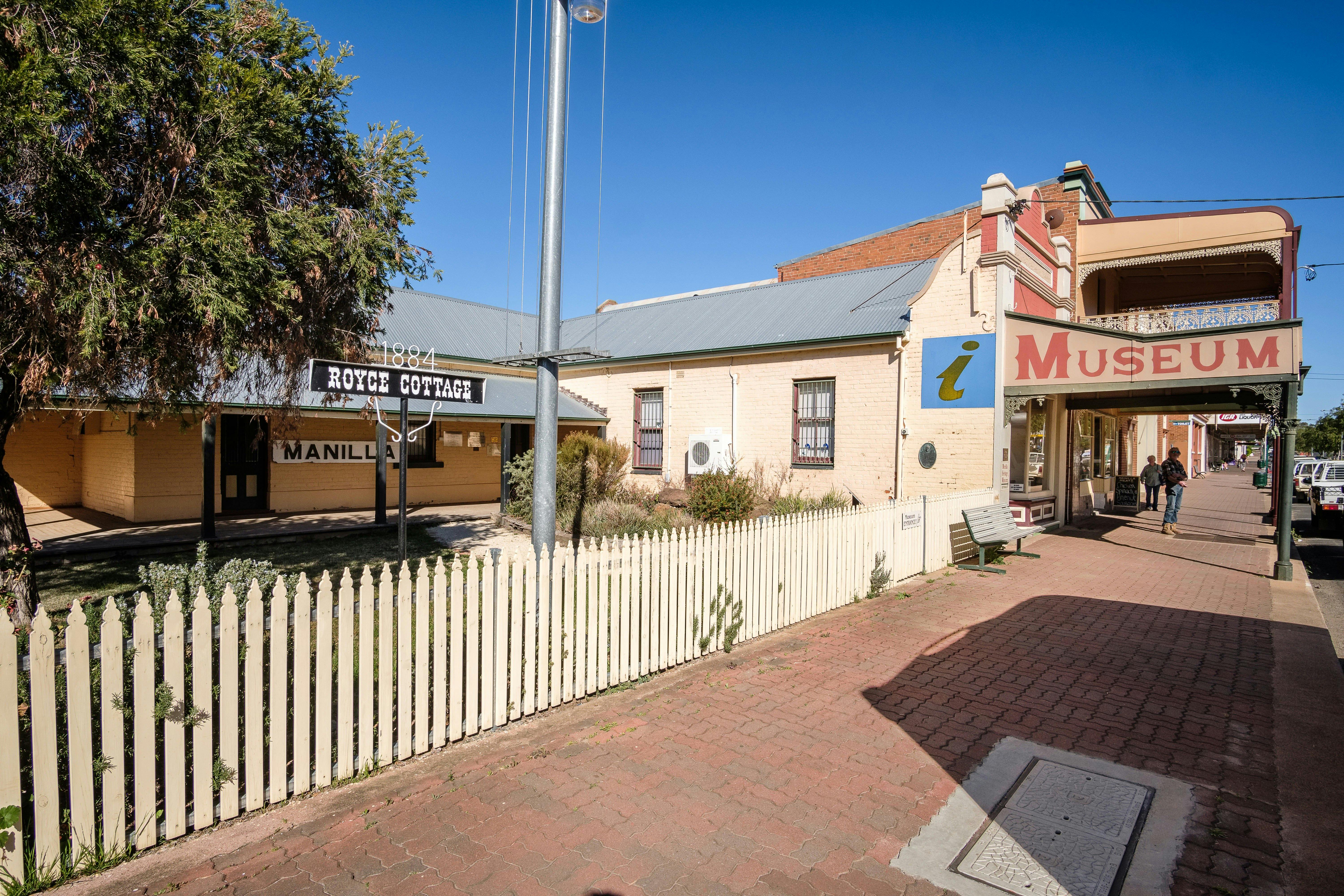 Manilla Visitor Information Outlet and Museum