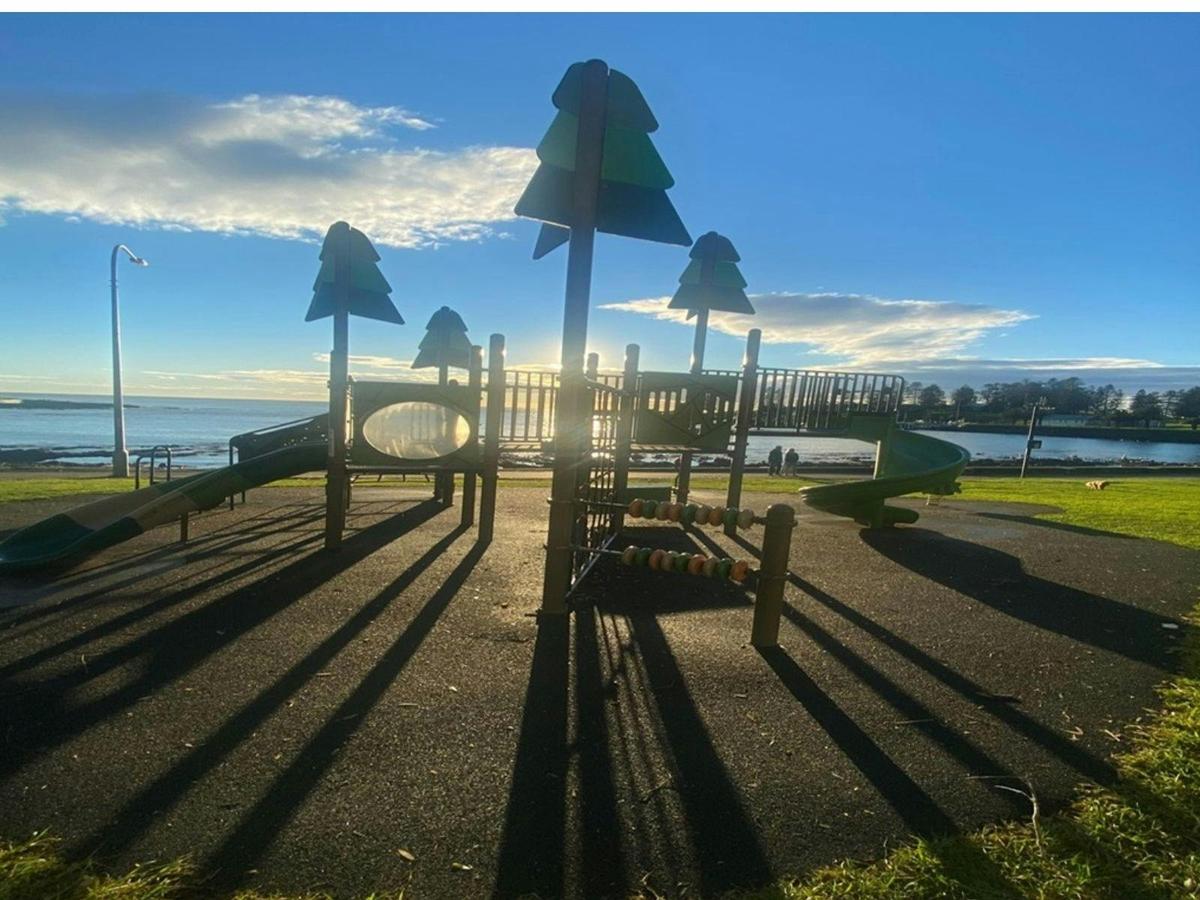 Black Beach Playround