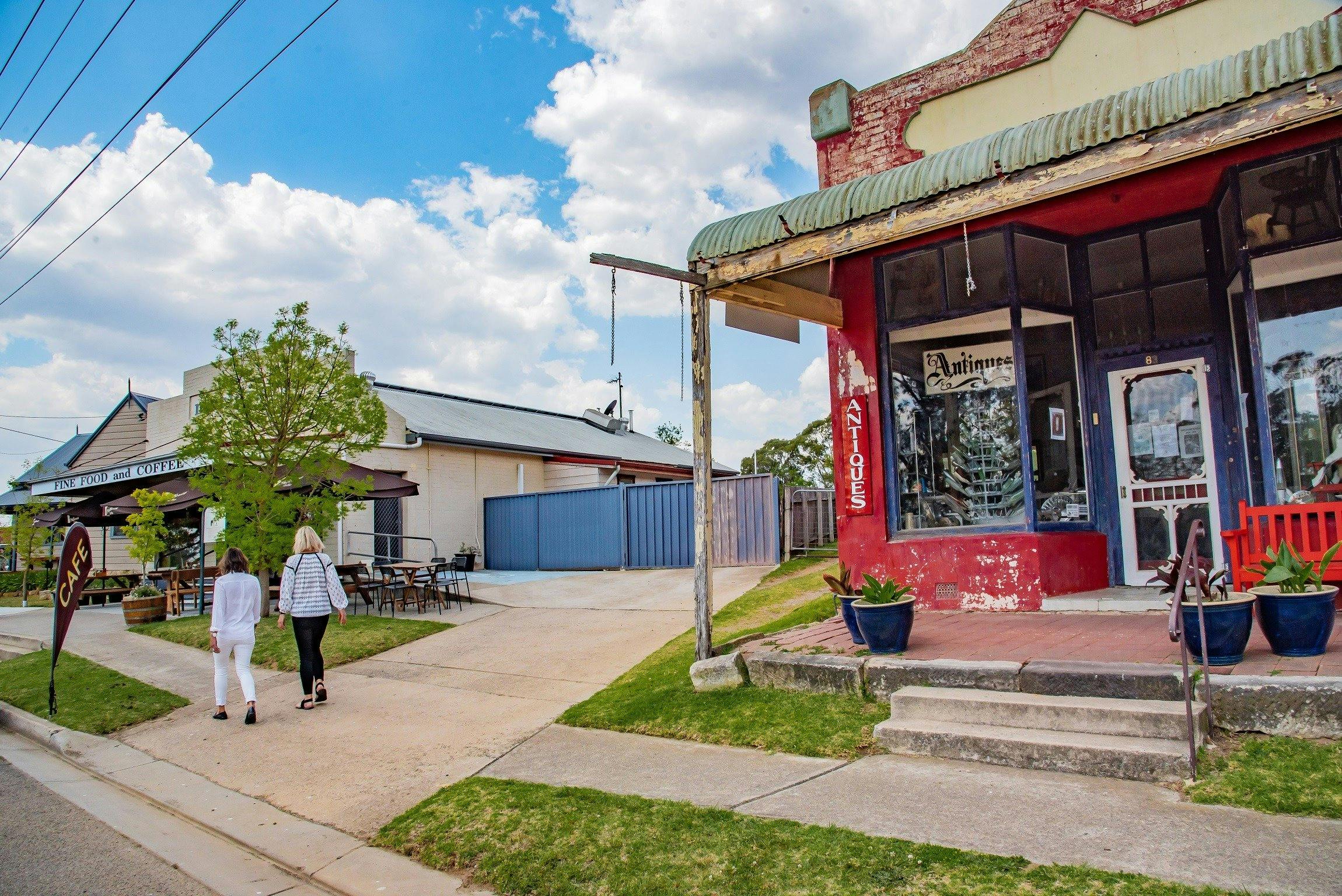 Marulan Antiques