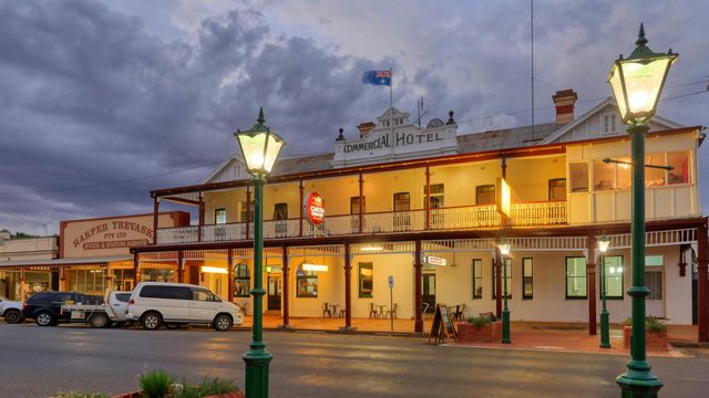 Commercial Hotel Lockhart