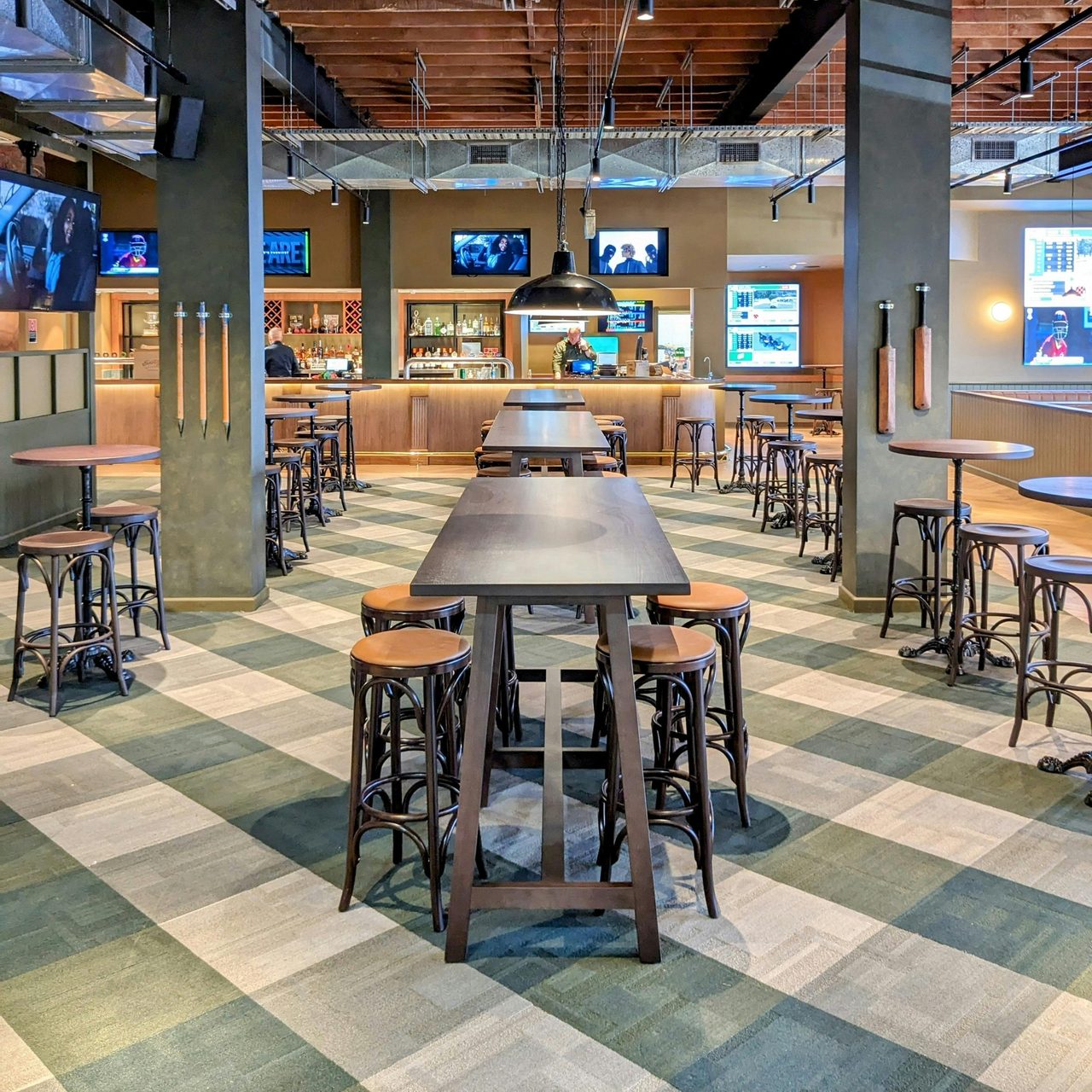 Hub Sports Bar