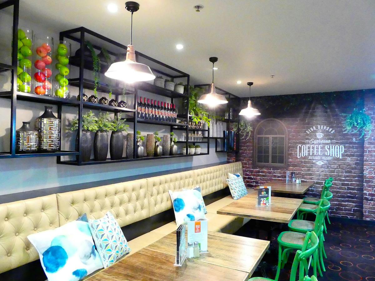 Coffee Shop