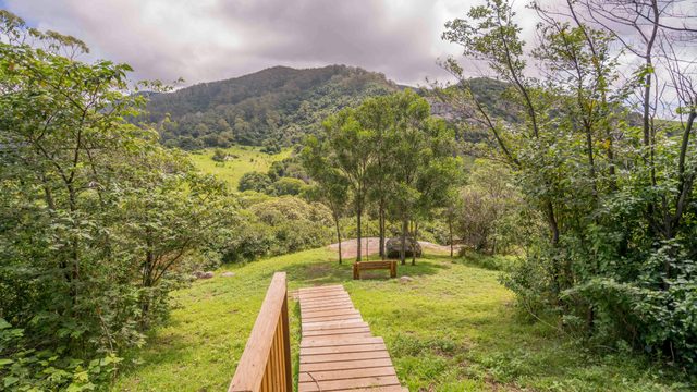 Bellbrook Farm Loop Walk