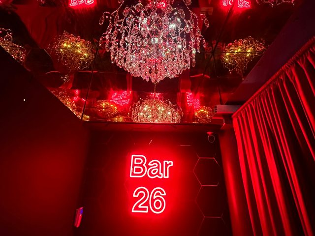Bar 26
