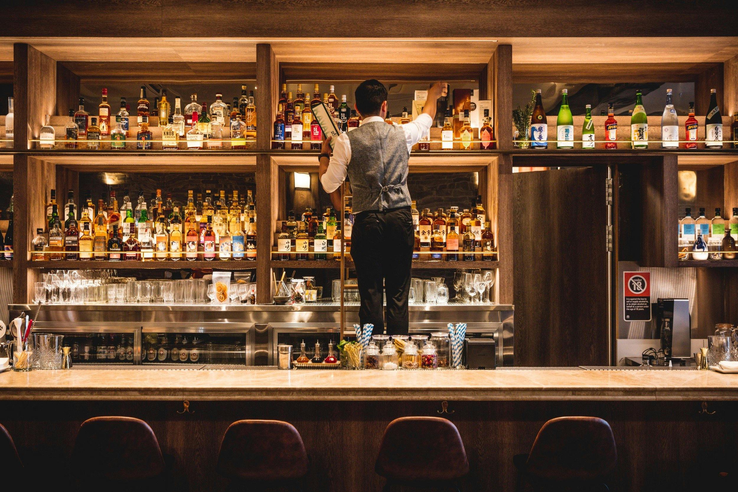 Banchō back bar