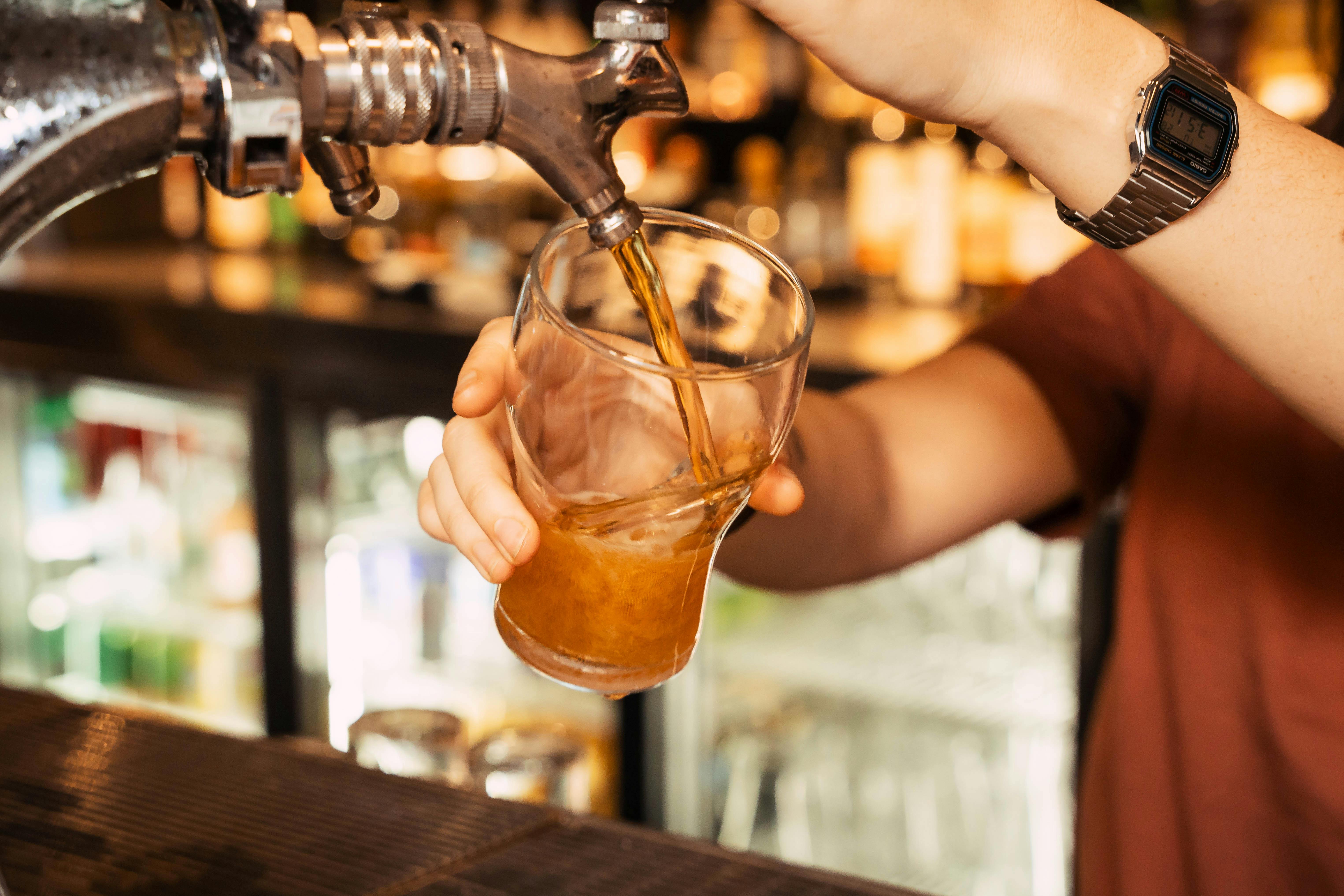 Beer pour from tap