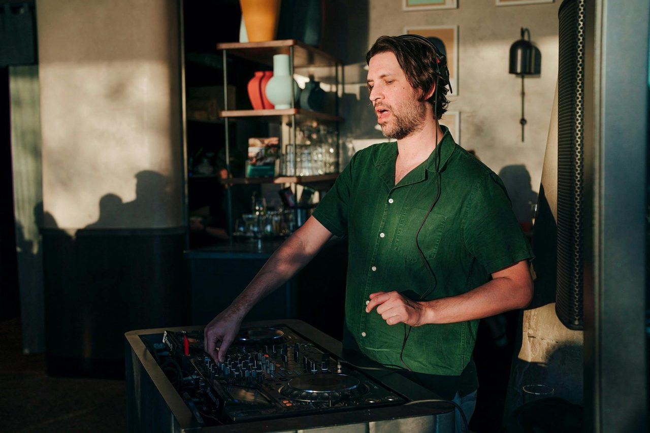 DJ on decks