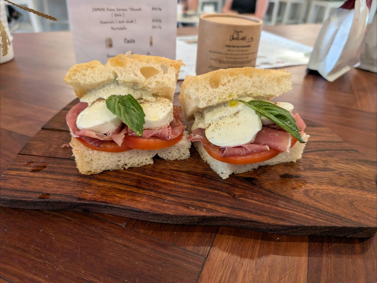 Focaccia prosciutto