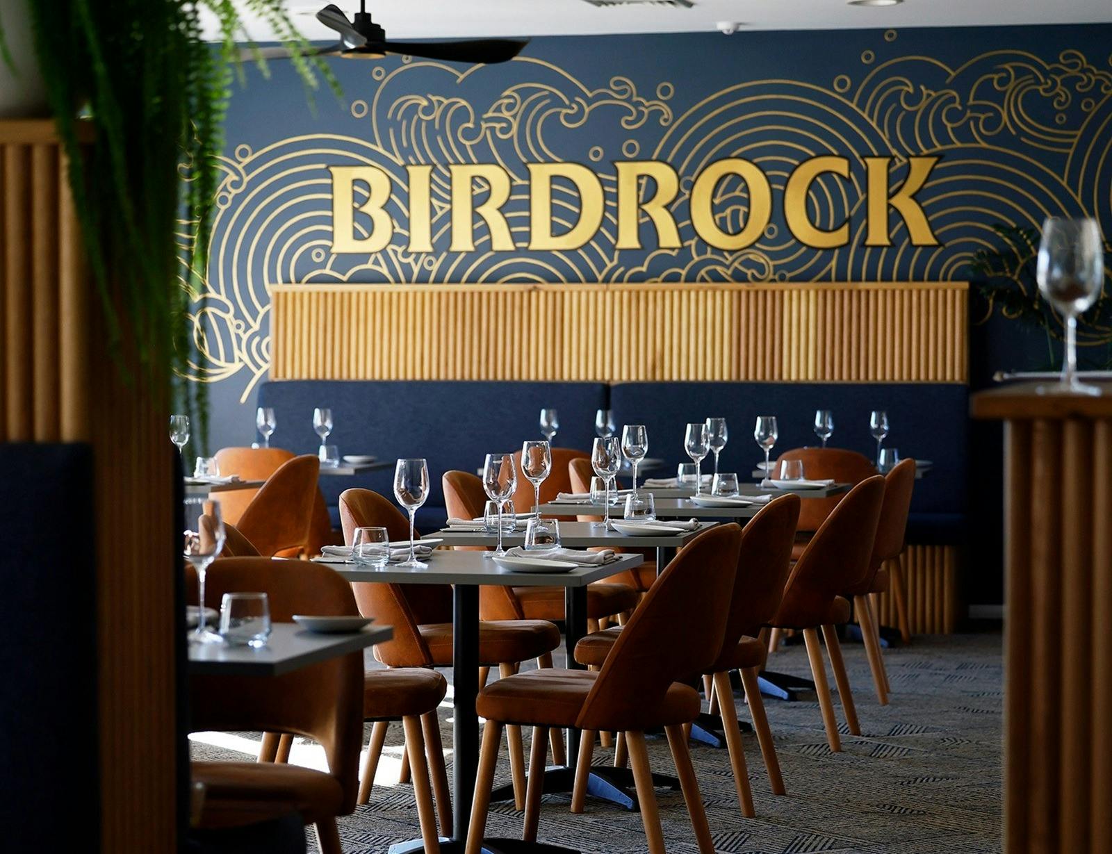 Birdrock Bar & Grill dining area