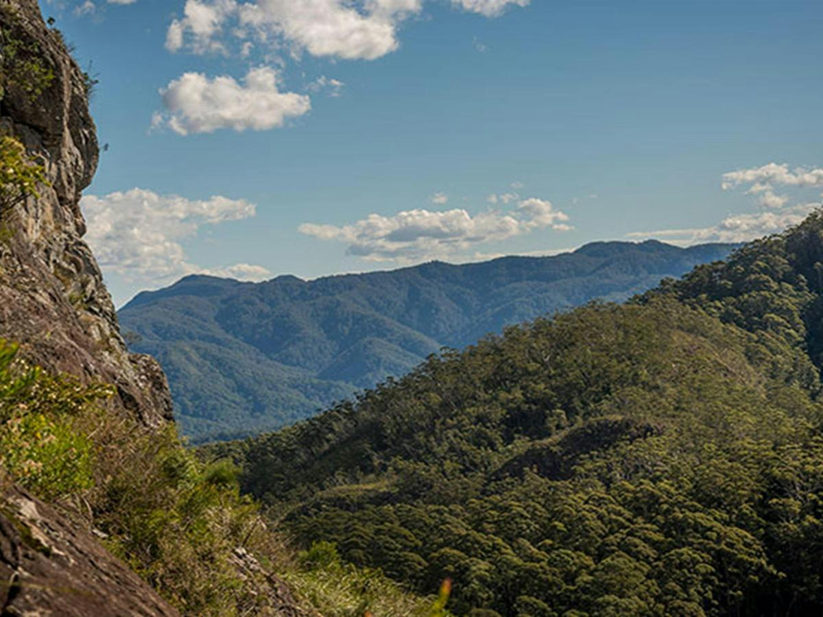 Big Nellie lookout and picnic area, Coorabakh National Park. Photo: John Spencer