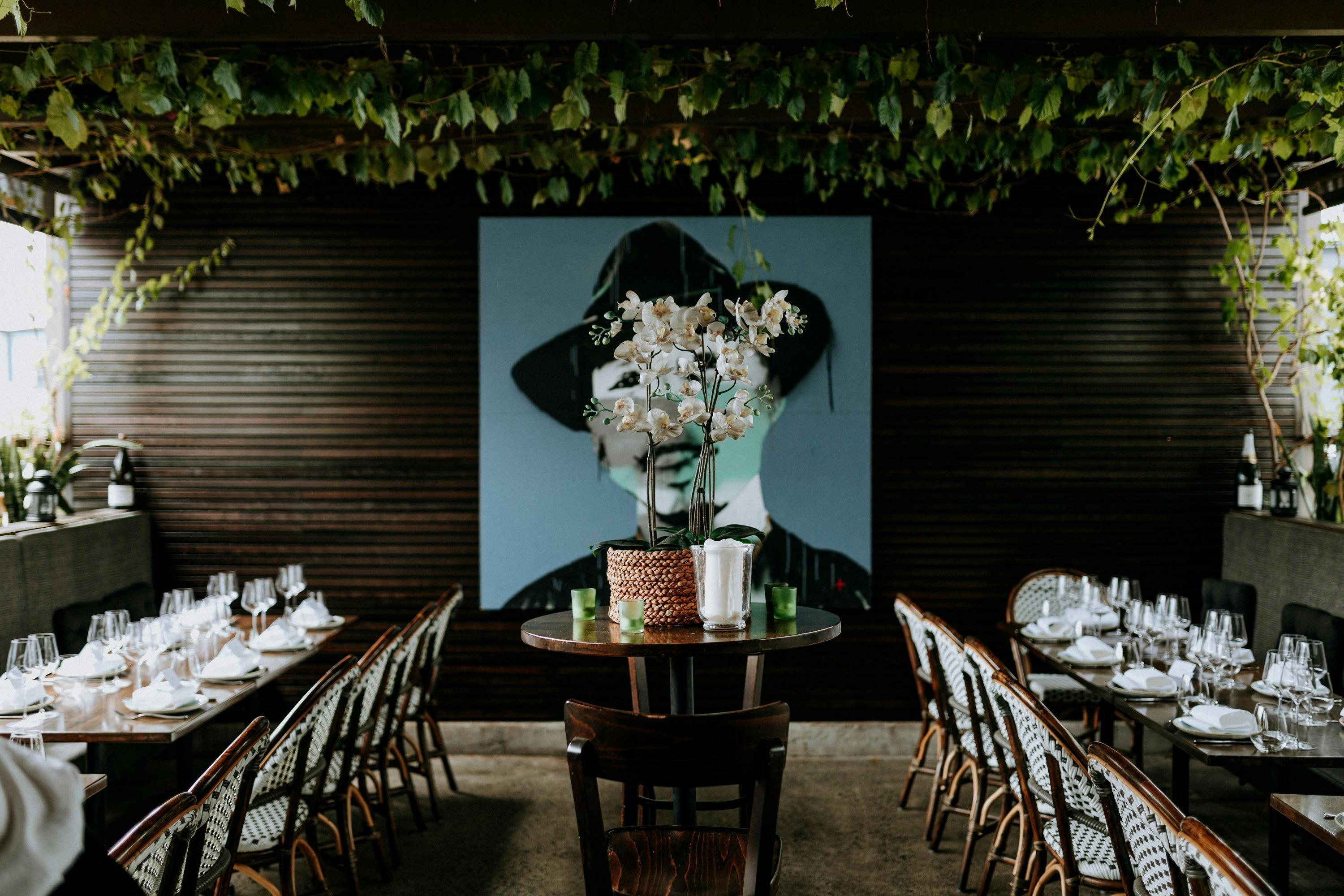 bibo wine bar courtyard