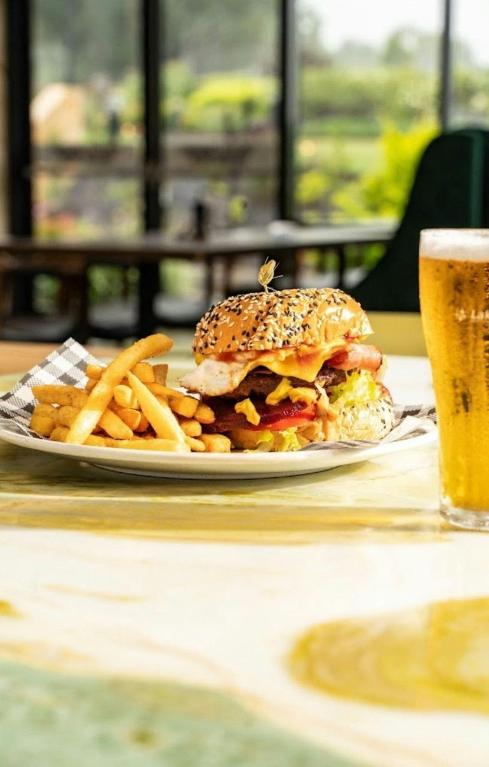 Lakeside Golf Club - Bunkers Bistro Meal