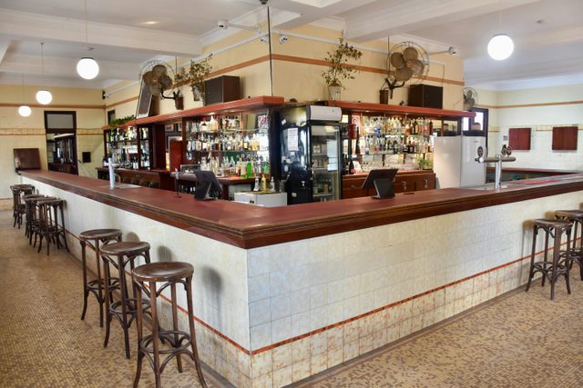 Captains Flat Hotel